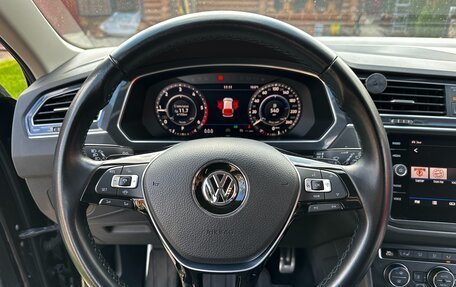 Volkswagen Tiguan II, 2018 год, 3 100 000 рублей, 20 фотография