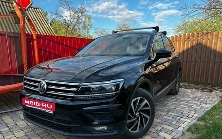 Volkswagen Tiguan II, 2018 год, 3 100 000 рублей, 24 фотография