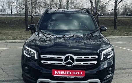 Mercedes-Benz GLB, 2019 год, 3 740 000 рублей, 2 фотография