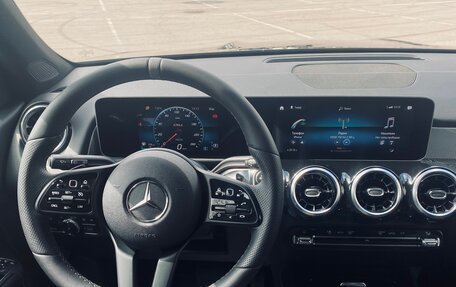 Mercedes-Benz GLB, 2019 год, 3 740 000 рублей, 10 фотография