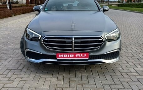 Mercedes-Benz E-Класс, 2020 год, 4 700 000 рублей, 2 фотография