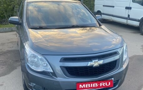 Chevrolet Cobalt II, 2013 год, 685 000 рублей, 3 фотография