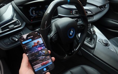 BMW i8 I рестайлинг, 2016 год, 7 590 000 рублей, 13 фотография