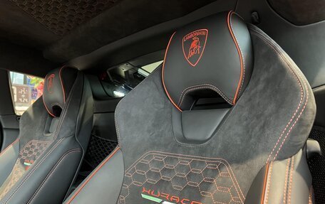Lamborghini Huracán, 2020 год, 24 900 000 рублей, 14 фотография
