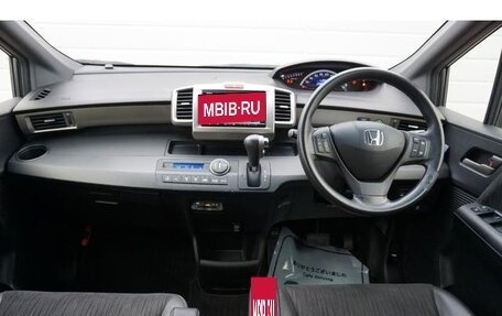 Honda Freed I, 2016 год, 976 000 рублей, 8 фотография