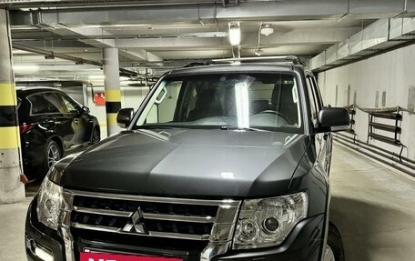 Mitsubishi Pajero IV, 2018 год, 3 950 000 рублей, 2 фотография