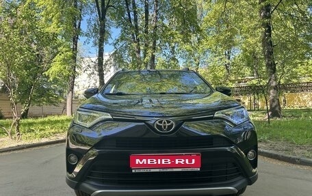 Toyota RAV4, 2018 год, 2 750 000 рублей, 1 фотография