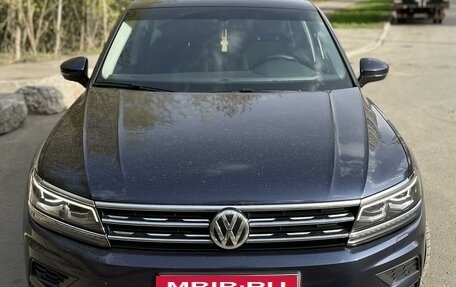 Volkswagen Tiguan II, 2018 год, 3 240 000 рублей, 4 фотография