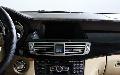 Mercedes-Benz CLS, 2013 год, 2 500 000 рублей, 13 фотография