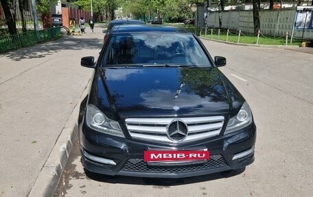 Mercedes-Benz C-Класс, 2012 год, 1 800 000 рублей, 8 фотография