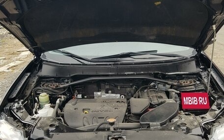Mitsubishi Outlander III рестайлинг 3, 2011 год, 1 390 000 рублей, 8 фотография