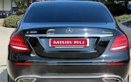 Mercedes-Benz E-Класс, 2019 год, 3 385 000 рублей, 3 фотография