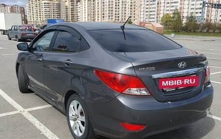 Hyundai Solaris II рестайлинг, 2013 год, 920 000 рублей, 3 фотография