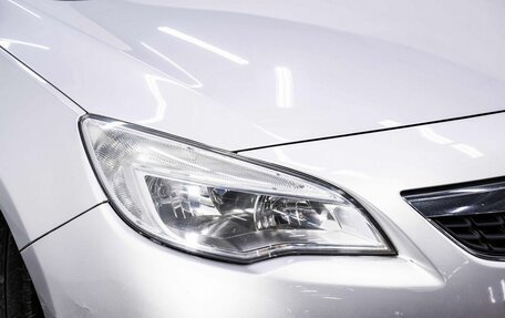 Opel Astra J, 2011 год, 750 000 рублей, 2 фотография