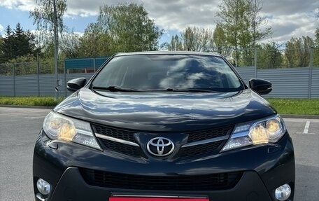 Toyota RAV4, 2014 год, 1 700 000 рублей, 2 фотография