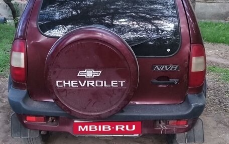 Chevrolet Niva I рестайлинг, 2003 год, 250 000 рублей, 2 фотография