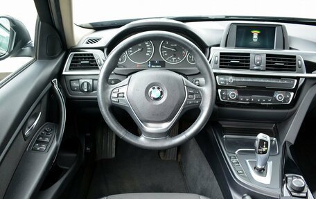 BMW 3 серия, 2017 год, 2 149 000 рублей, 11 фотография