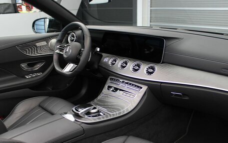 Mercedes-Benz E-Класс, 2022 год, 7 950 000 рублей, 5 фотография