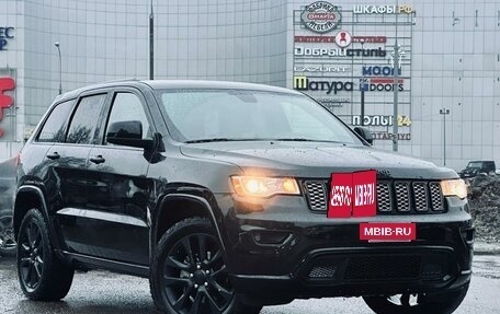 Jeep Grand Cherokee, 2018 год, 3 500 000 рублей, 5 фотография