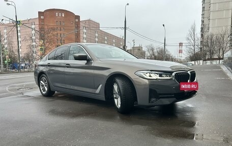 BMW 5 серия, 2020 год, 5 450 000 рублей, 3 фотография