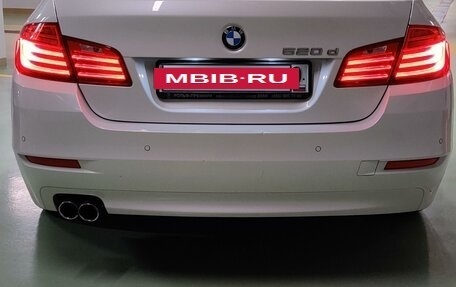 BMW 5 серия, 2015 год, 2 399 000 рублей, 9 фотография