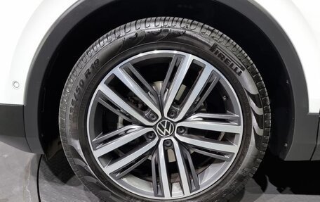 Volkswagen Tiguan II, 2021 год, 3 310 000 рублей, 5 фотография