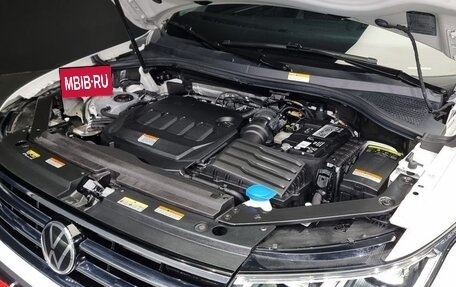 Volkswagen Tiguan II, 2021 год, 3 310 000 рублей, 6 фотография