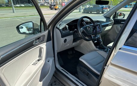 Volkswagen Tiguan II, 2018 год, 3 800 000 рублей, 10 фотография