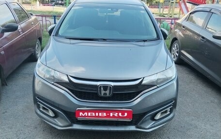 Honda Fit III, 2018 год, 1 295 000 рублей, 2 фотография
