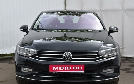 Volkswagen Passat B8 рестайлинг, 2021 год, 3 148 000 рублей, 2 фотография