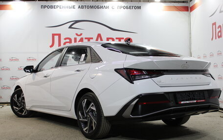 Hyundai Elantra, 2023 год, 2 399 000 рублей, 6 фотография