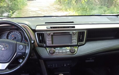 Toyota RAV4, 2014 год, 2 200 000 рублей, 14 фотография