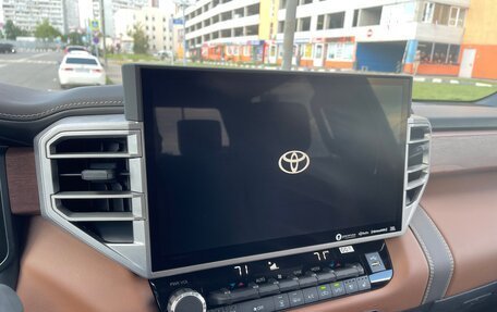 Toyota Tundra, 2023 год, 12 350 000 рублей, 17 фотография