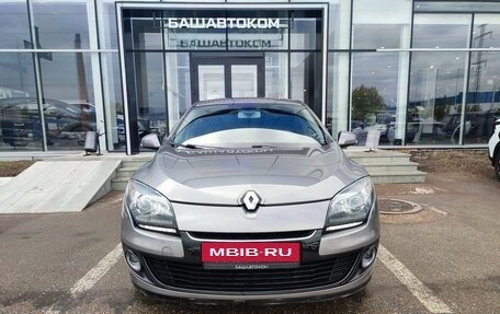 Renault Megane III, 2013 год, 855 000 рублей, 2 фотография