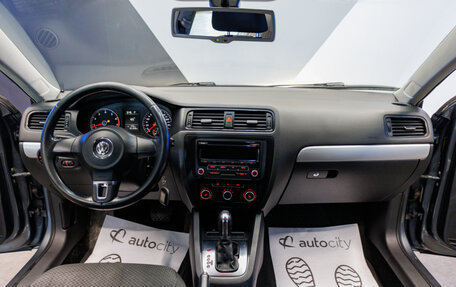 Volkswagen Jetta VI, 2011 год, 1 050 000 рублей, 9 фотография