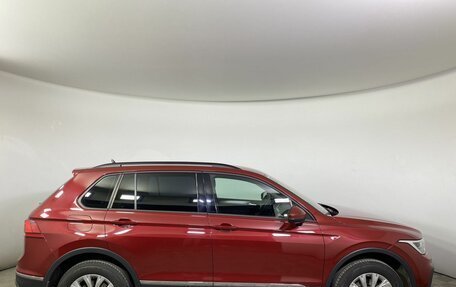 Volkswagen Tiguan II, 2021 год, 2 940 000 рублей, 6 фотография