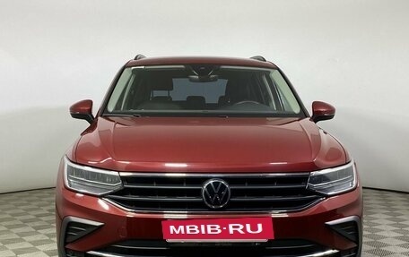 Volkswagen Tiguan II, 2021 год, 2 940 000 рублей, 3 фотография