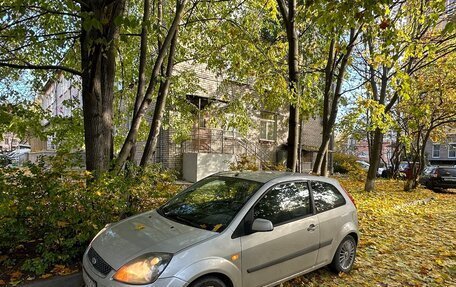 Ford Fiesta, 2006 год, 400 000 рублей, 3 фотография