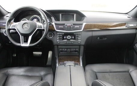 Mercedes-Benz E-Класс, 2012 год, 1 500 000 рублей, 13 фотография