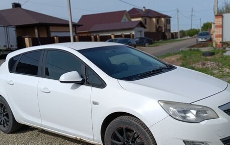 Opel Astra J, 2012 год, 810 000 рублей, 6 фотография