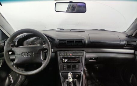 Audi A4, 1995 год, 239 000 рублей, 11 фотография