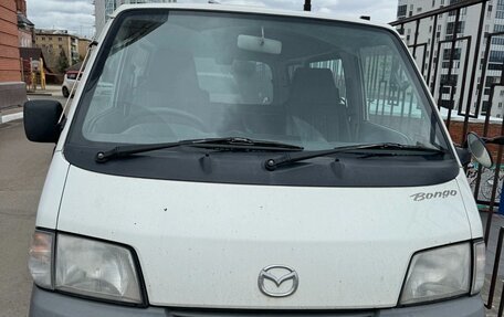 Mazda Bongo IV, 2011 год, 1 250 000 рублей, 2 фотография