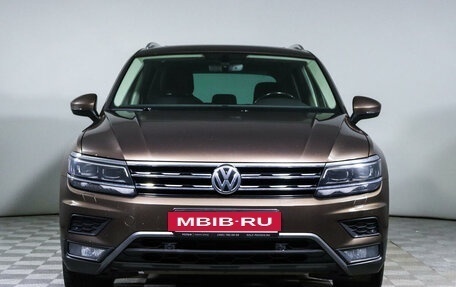 Volkswagen Tiguan II, 2017 год, 2 699 000 рублей, 2 фотография
