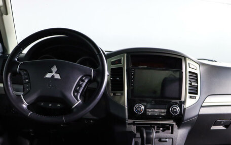 Mitsubishi Pajero IV, 2021 год, 4 349 000 рублей, 12 фотография