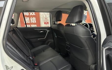 Toyota RAV4, 2021 год, 2 970 600 рублей, 19 фотография
