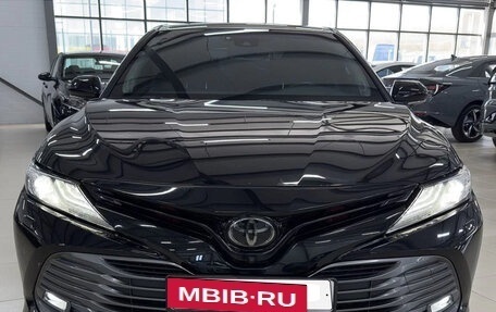 Toyota Camry, 2019 год, 3 999 000 рублей, 2 фотография