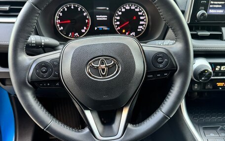 Toyota RAV4, 2021 год, 3 900 000 рублей, 19 фотография