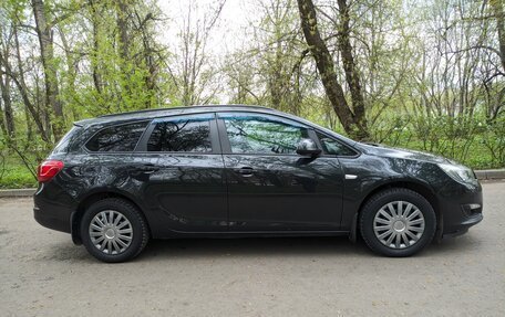 Opel Astra J, 2014 год, 1 280 000 рублей, 5 фотография