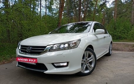 Honda Accord IX рестайлинг, 2013 год, 1 548 000 рублей, 15 фотография