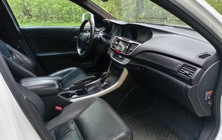 Honda Accord IX рестайлинг, 2013 год, 1 548 000 рублей, 23 фотография